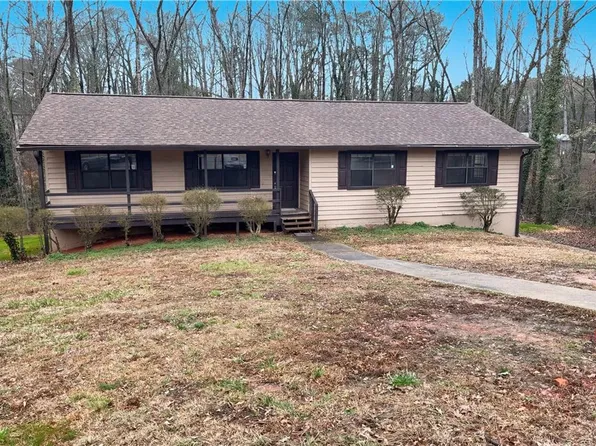 4400 Red Cedar Ct, Stone Mountain, GA 30083