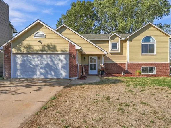 2522 N Crestline Ct, Wichita, KS 67205