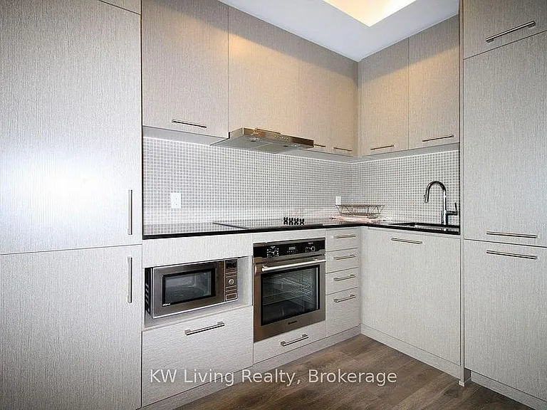 87 Peter St #4501 — Photo 27