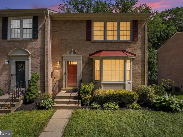 9032 Rosewall Ct, Springfield, VA 22152