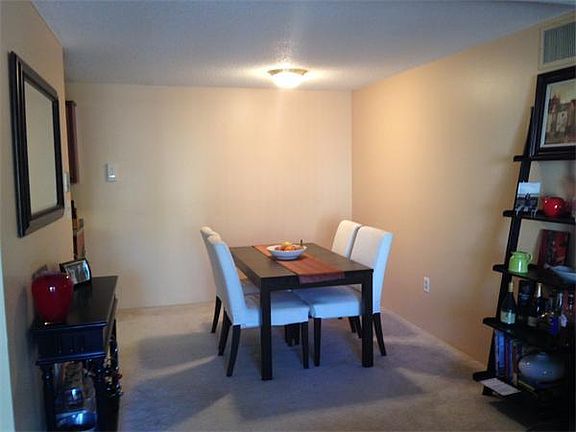 5th image of 4 Post Oak Ln APT 19