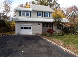 30 Carpenter Pl, Cranford, NJ 07016