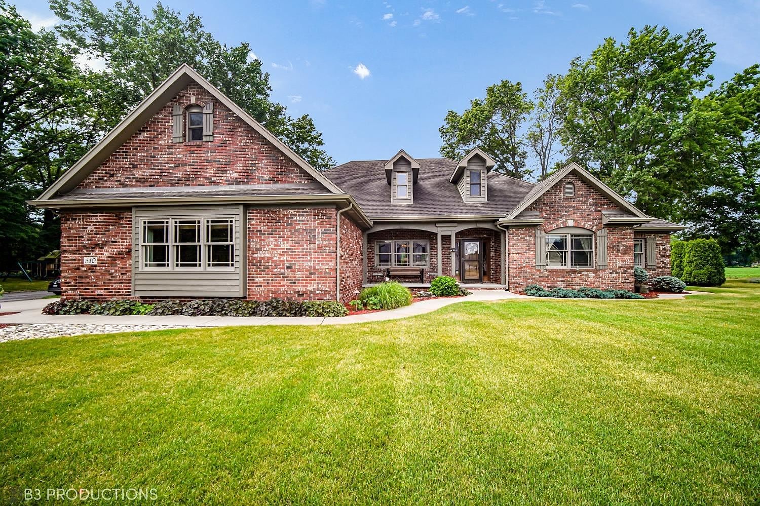 310 Eastwood Dr, Kouts, IN 46347 Zillow