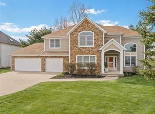 6670 Ayleshire Dr, Solon, OH 44139