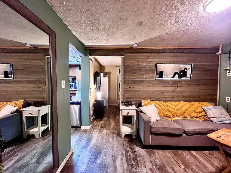 33 Oakland Rd #A — Photo 5