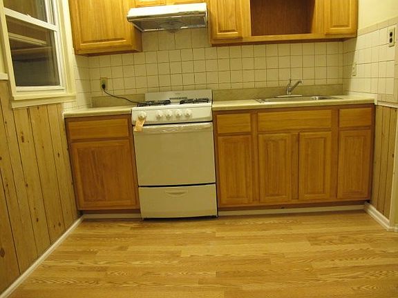 5th image of 93-09 43rd Ave #2