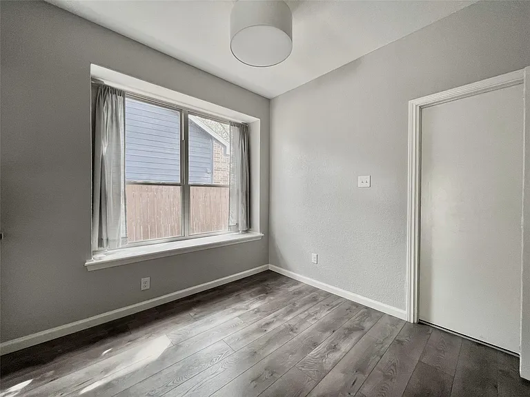 11917 Meadowfire Dr — Photo 12
