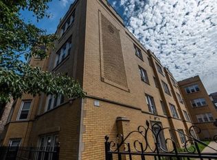 3041 W George St APT 2S, Chicago, IL 60618