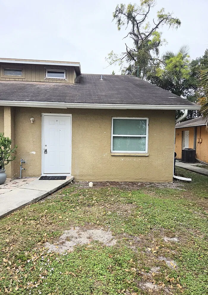 2 bed, 2.0 bath, 1110 sqft, $1,400 — Photo 2