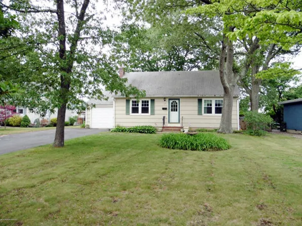 718 Beaver Dam Rd, Point Pleasant Beach, NJ 08742