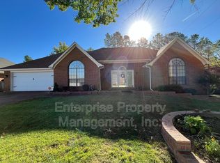 384 Walnut Trace Dr, Cordova, TN 38018