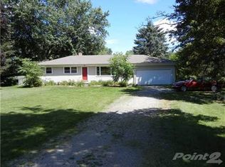 367 E Haslett Rd, Haslett, MI 48840