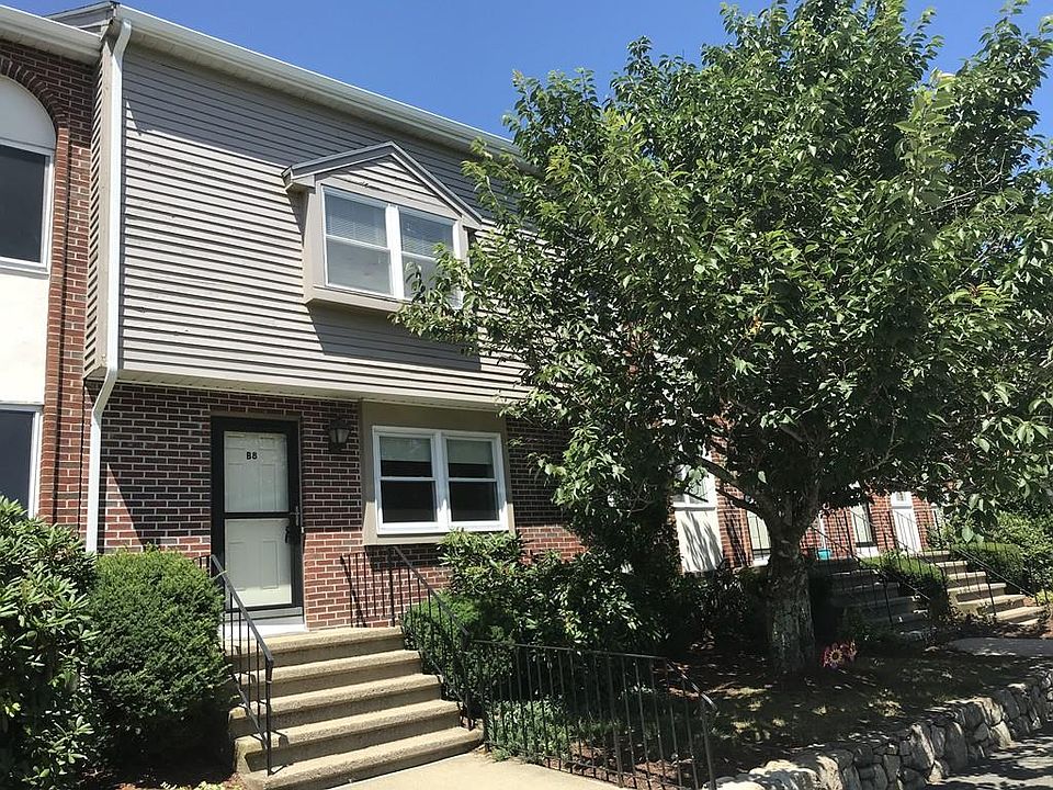 1st image of 560 Bedford St APT B8