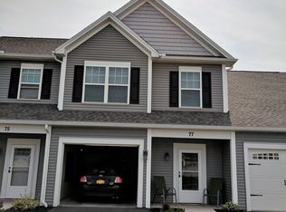 77 Arborwood Dr, Lancaster, NY 14086