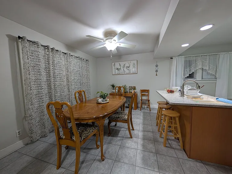 2338 Iowa St — Photo 1