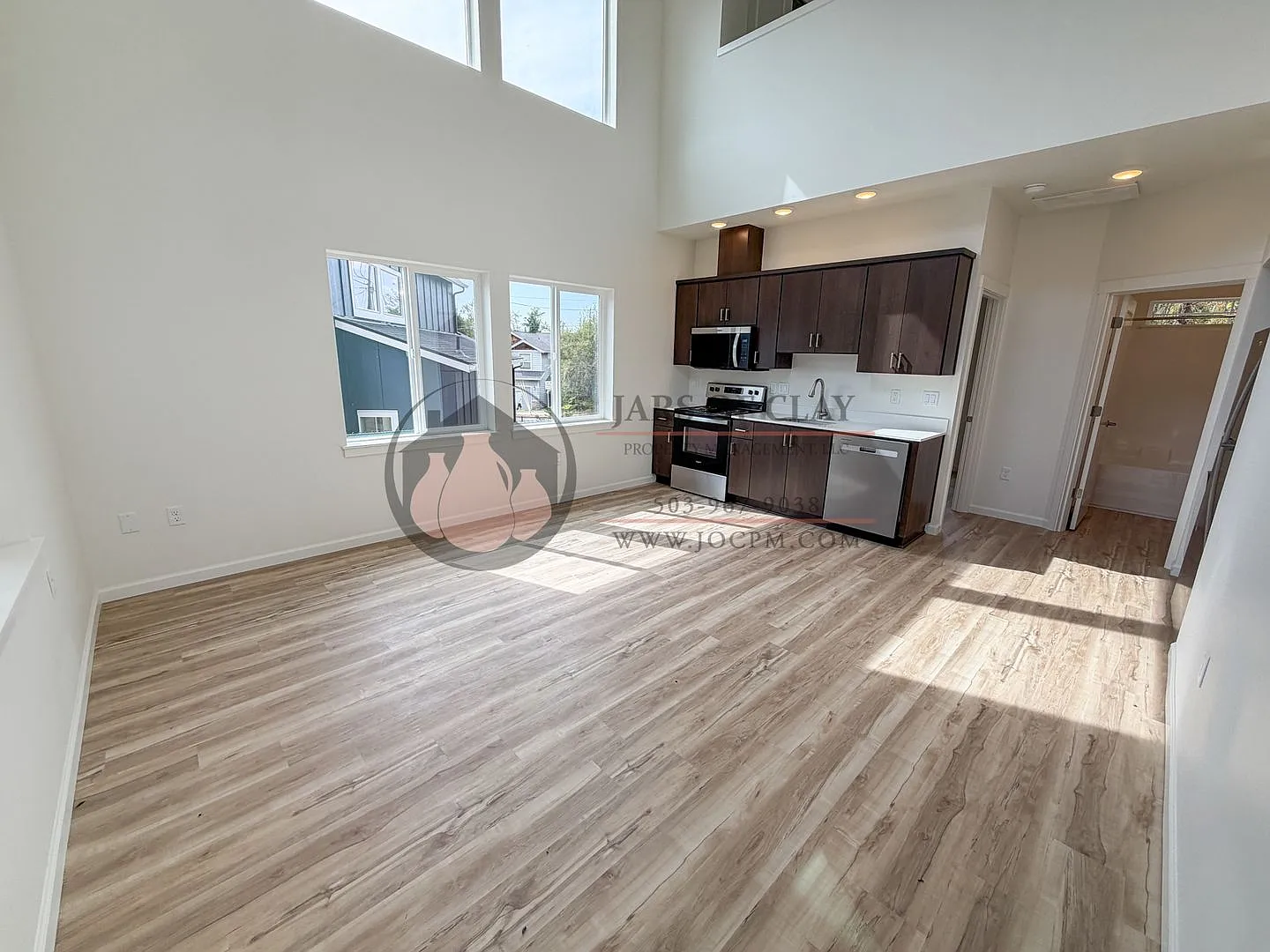 South Salem Cottage - Move-in Ready — Photo 3
