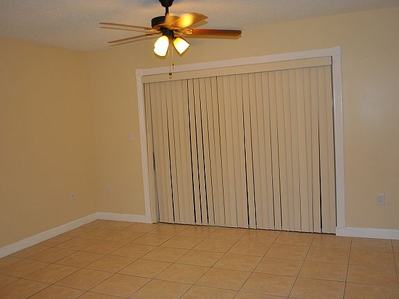5th image of 4065 NW 90th Ave