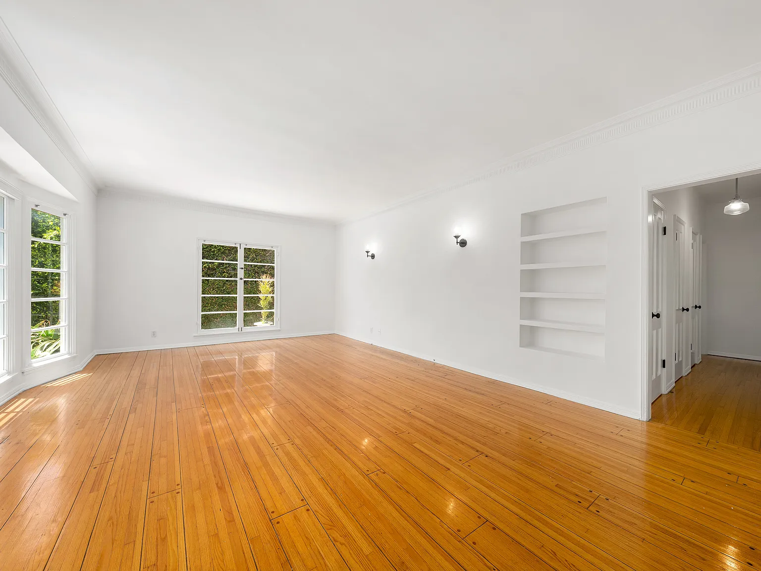 1 bed, 1100 sqft, $3,900 — Photo 4