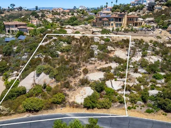 29335 Meadow Glen Way, Escondido, CA 92026