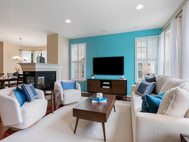 232 Mohegan Dr — Photo 10