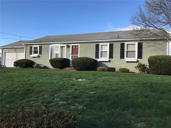4th image of 25 Roger Williams Dr