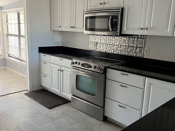 5th image of 1306 S Burleson Ave