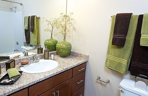 5th image of 420 E Ohio St APT 22A