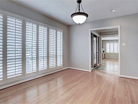 5th image of 1613 Cranway Dr