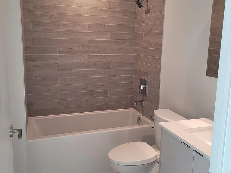 1928 Lake Shore Blvd W #1215 — Photo 10