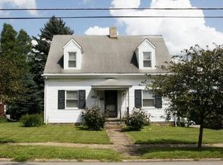 327 S 13th St, Indiana, PA 15705