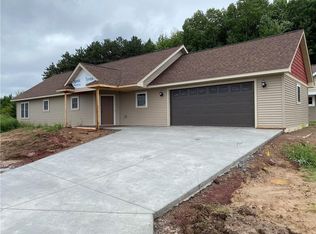 1818 Luke Pl, Chippewa Falls, WI 54729
