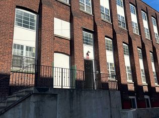 194 21st Ave #207, Paterson, NJ 07503