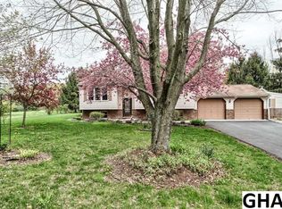 1627 S Mountain Rd, Dillsburg, PA 17019