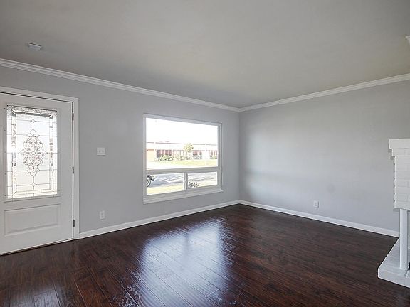 5th image of 5105 58th St
