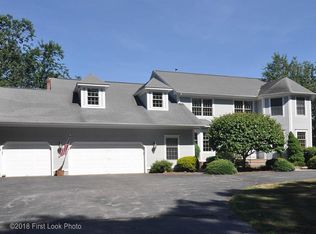 159 Shadow Brook Dr, Warwick, RI 02886