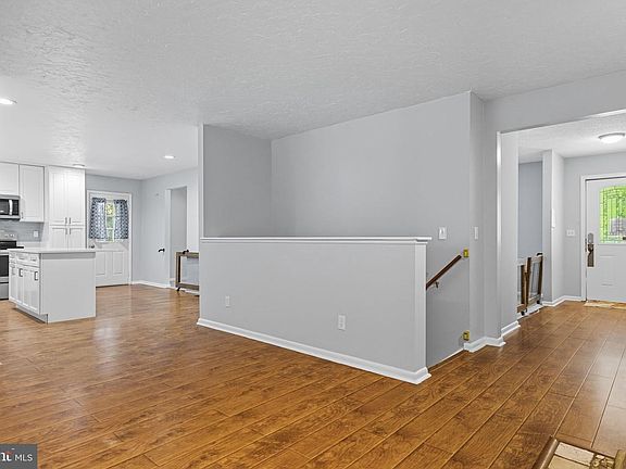 4th image of 2180 Harpoon Dr