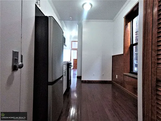 Rented by Green Home NY Realty LLC | media 30