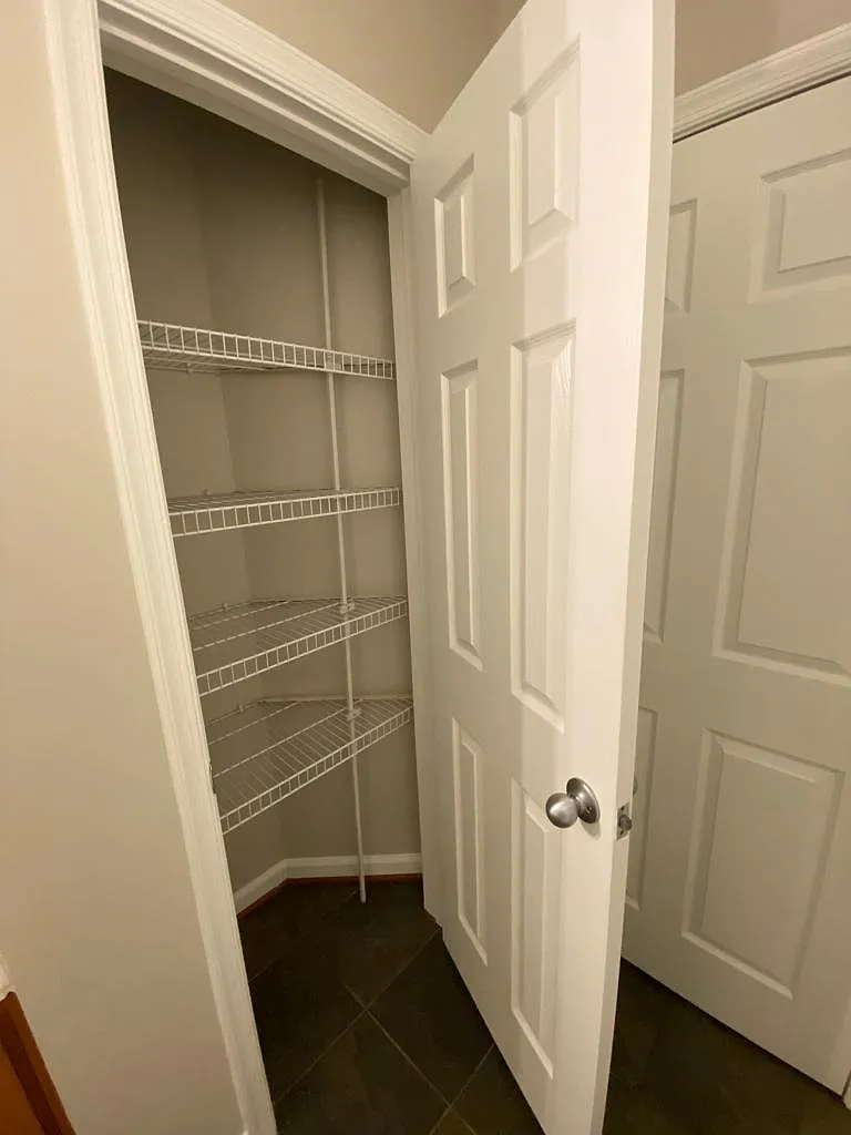 4854 Eisenhower Ave — Photo 4