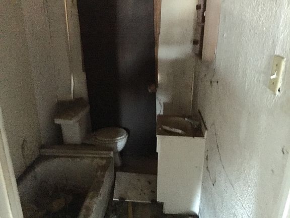 4th image of 5125 Kershaw St