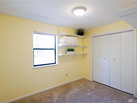 4th image of 1515 Oak Ave NE