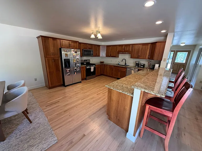 230 River Pl — Photo 9