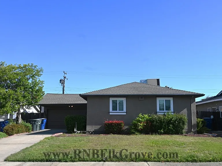 2620 Fernandez Dr — Photo 1