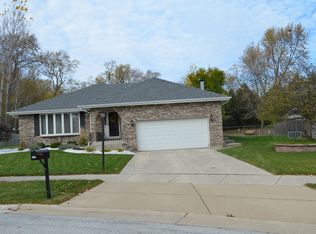 4912 Lorin Ln, Oak Forest, IL 60452