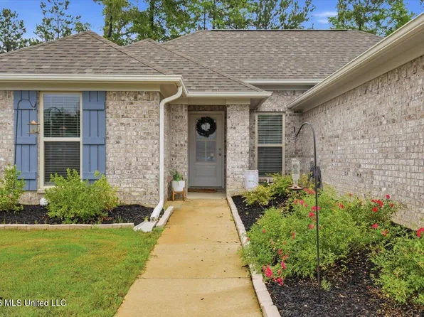 2059 Pebble Creek Dr, Brandon, MS 39042
