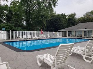 80 Damon Rd APT 7201, Northampton, MA 01060