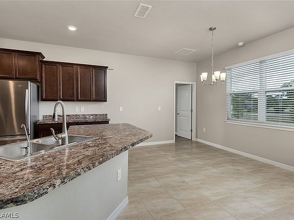 5th image of 3520 NE 20th Place Cpe