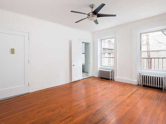 3rd image of 471 6th Ave #3