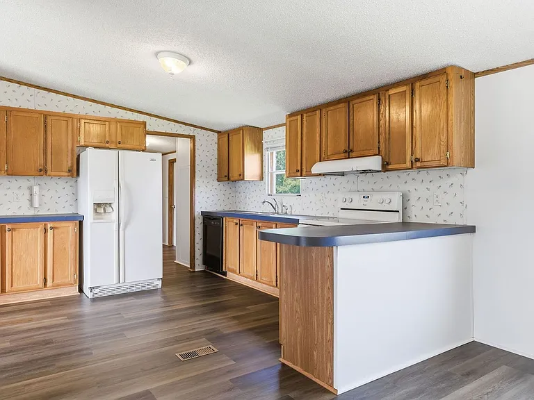 1385 Live Oak Rd — Photo 17
