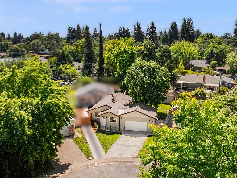 6120 Friendly Ct — Photo 39
