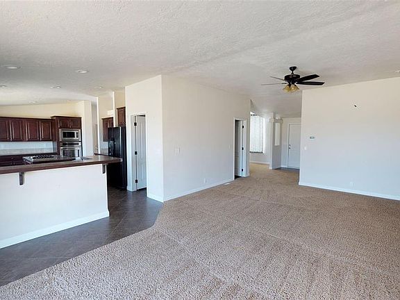 4th image of 10680 Spur St